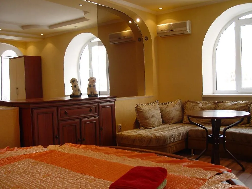 Lessor Apartments